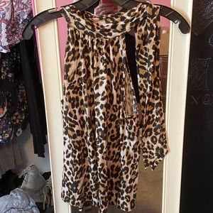 Sleeveless cheetah print top